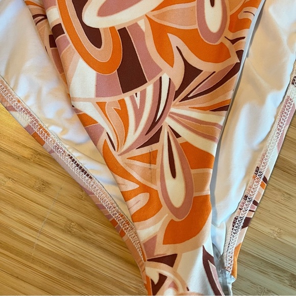 L*space Tessa one-shoulder One-piece swimsuit Size XL - Picture 7 of 7